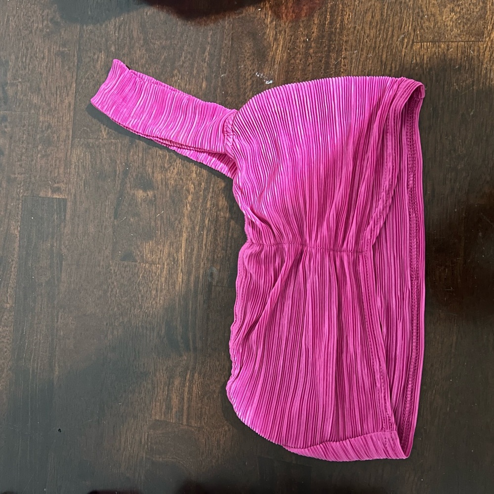 PrettyLittleThing Pink One-Shoulder Top
